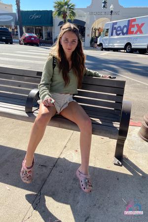 Original 2000 px/ 3000 px