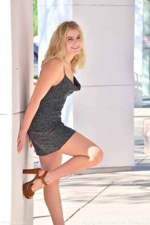 Original 852 px/ 1280 px