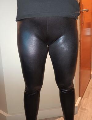 Kate Stern - Sexy black leather (getmysocial.com/katestern)