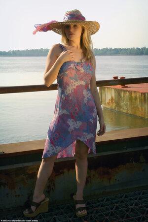 Original 1021 px/ 1536 px