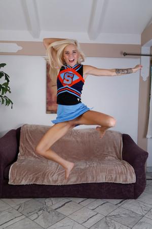 Original 2000 px/ 3000 px