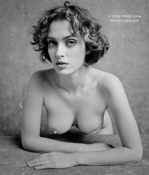 Original 735 px/ 864 px