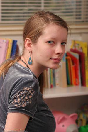 Original 682 px/ 1024 px