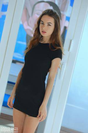 Original 853 px/ 1280 px