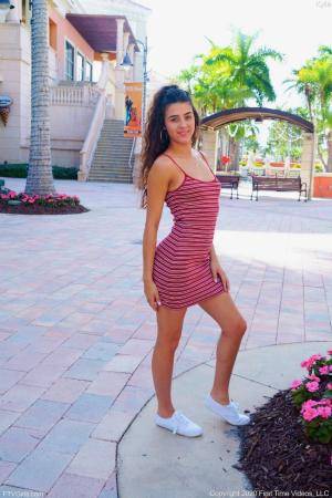 Original 852 px/ 1280 px