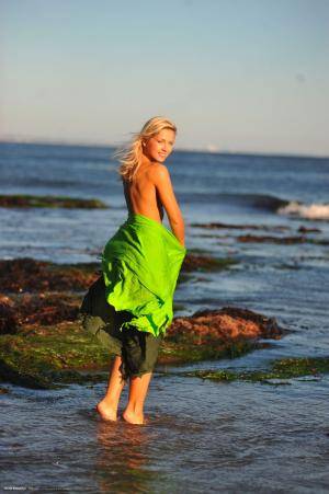 Original 899 px/ 1352 px