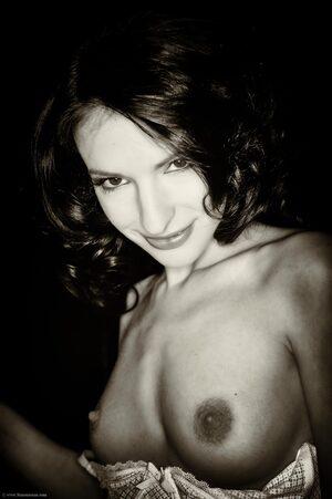 Original 1982 px/ 2979 px