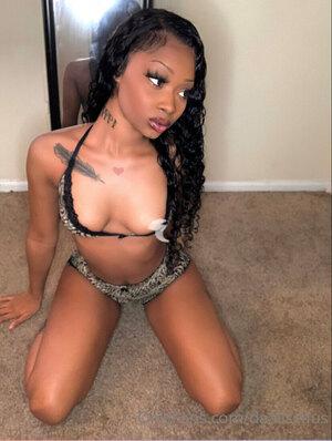 Original 828 px/ 1098 px