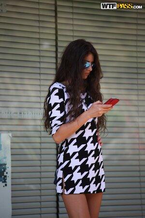 Original 1067 px/ 1600 px