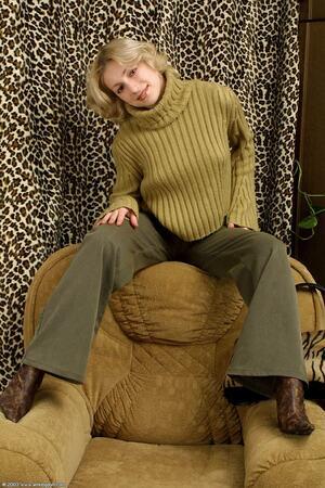 Original 682 px/ 1024 px