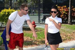 Original 900 px/ 601 px