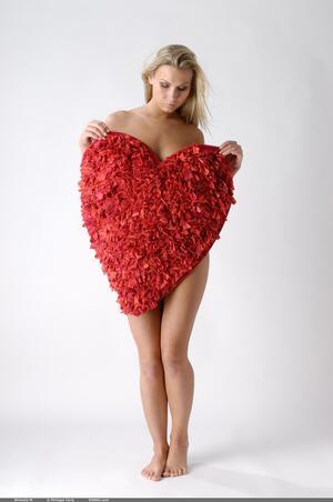 Original 1327 px/ 1999 px