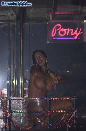 Original 567 px/ 864 px