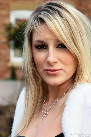 Original 854 px/ 1280 px