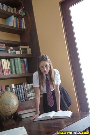 Original 2560 px/ 3840 px