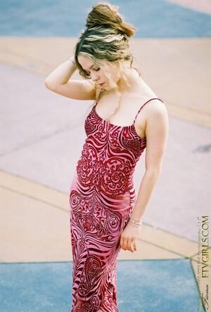 Original 736 px/ 1090 px