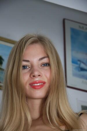 Original 1067 px/ 1600 px