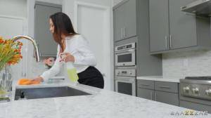 Aubree Valentine, Rachel Starr-The Realtor-Brazzers