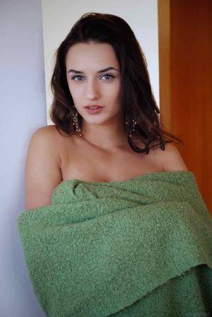 Original 854 px/ 1280 px