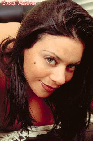 Original 787 px/ 1200 px