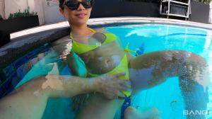 Original 2600 px/ 1458 px