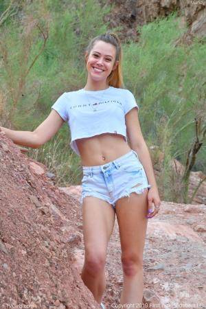 Original 852 px/ 1280 px