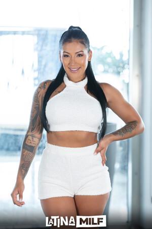 Original 2560 px/ 3840 px