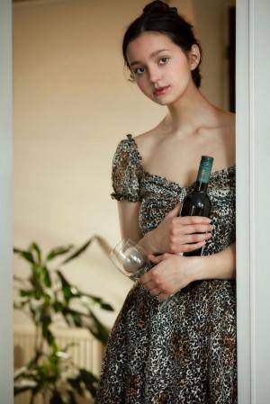 Original 854 px/ 1280 px