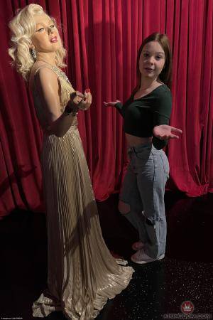 Original 2000 px/ 3000 px