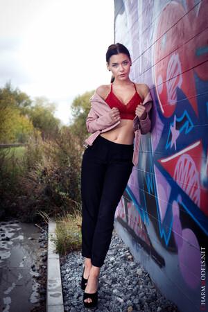 Original 3559 px/ 5338 px