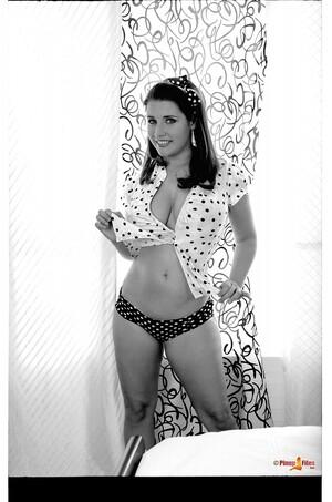 Original 1059 px/ 1600 px