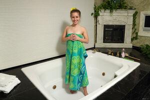 Original 4701 px/ 3134 px