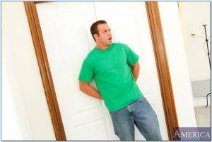 Original 850 px/ 571 px