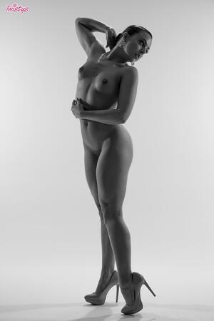 Original 2000 px/ 3000 px