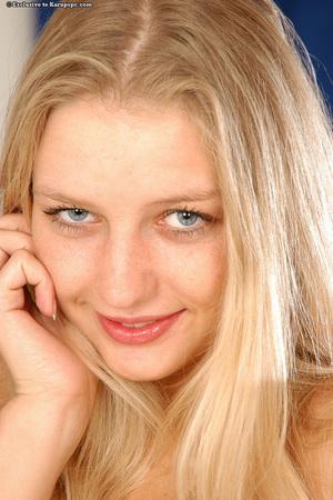 Original 682 px/ 1024 px