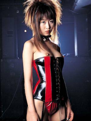 Original 700 px/ 933 px