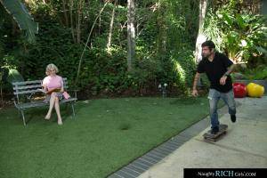 Original 2500 px/ 1667 px