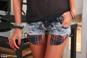 Original 1600 px/ 1067 px