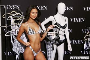 Original 3000 px/ 2000 px