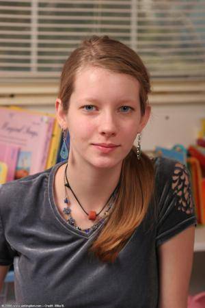 Original 682 px/ 1024 px