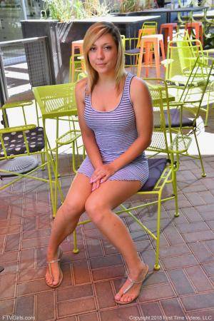 Original 852 px/ 1280 px