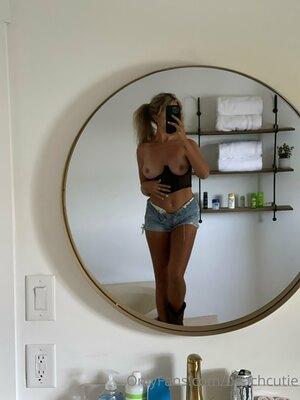 Original 1536 px/ 2048 px