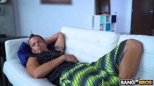 Original 1267 px/ 713 px