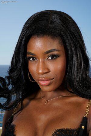 Original 3000 px/ 4500 px