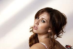 Original 2000 px/ 1330 px