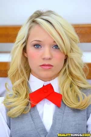 Original 2560 px/ 3840 px