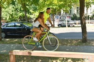 Original 4000 px/ 2670 px