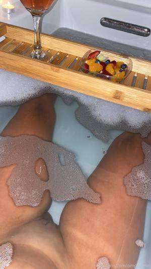 Original 1242 px/ 2208 px