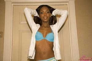 Original 2200 px/ 1467 px