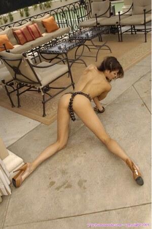 Original 681 px/ 1024 px